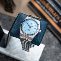 Gullwing Watch Stand - Grey/Blue